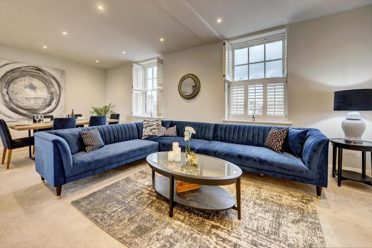 The Penthouse - Allocated Parking With City Views Ripon Appartamento